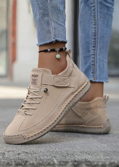 Elira ~ Comfortable and supportive sneakers