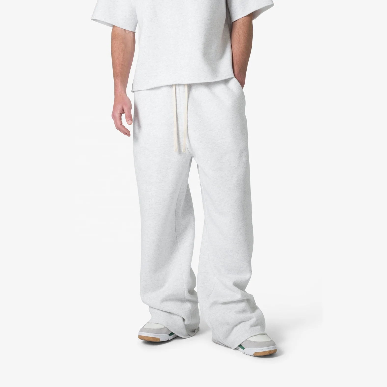 Loose fit trackpants